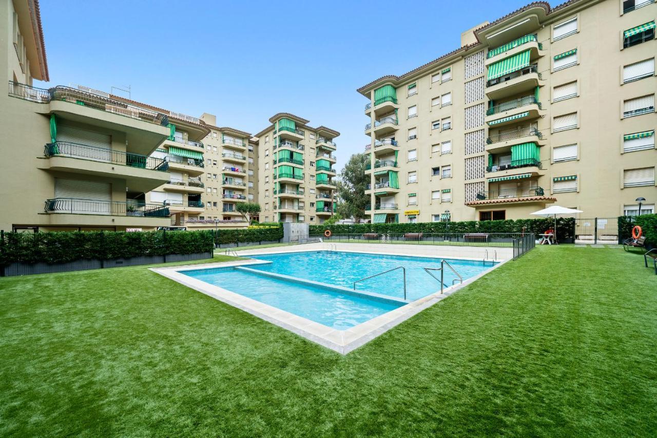 Hauzify I Apartament Estrella Platja d'Aro Exterior photo